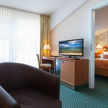 Bernstein Hotel
