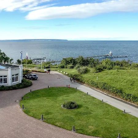 Bernstein Hotel 4*
