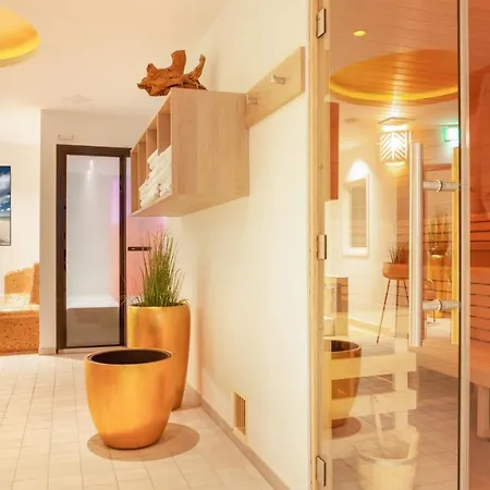 Bernstein Hotel 4*